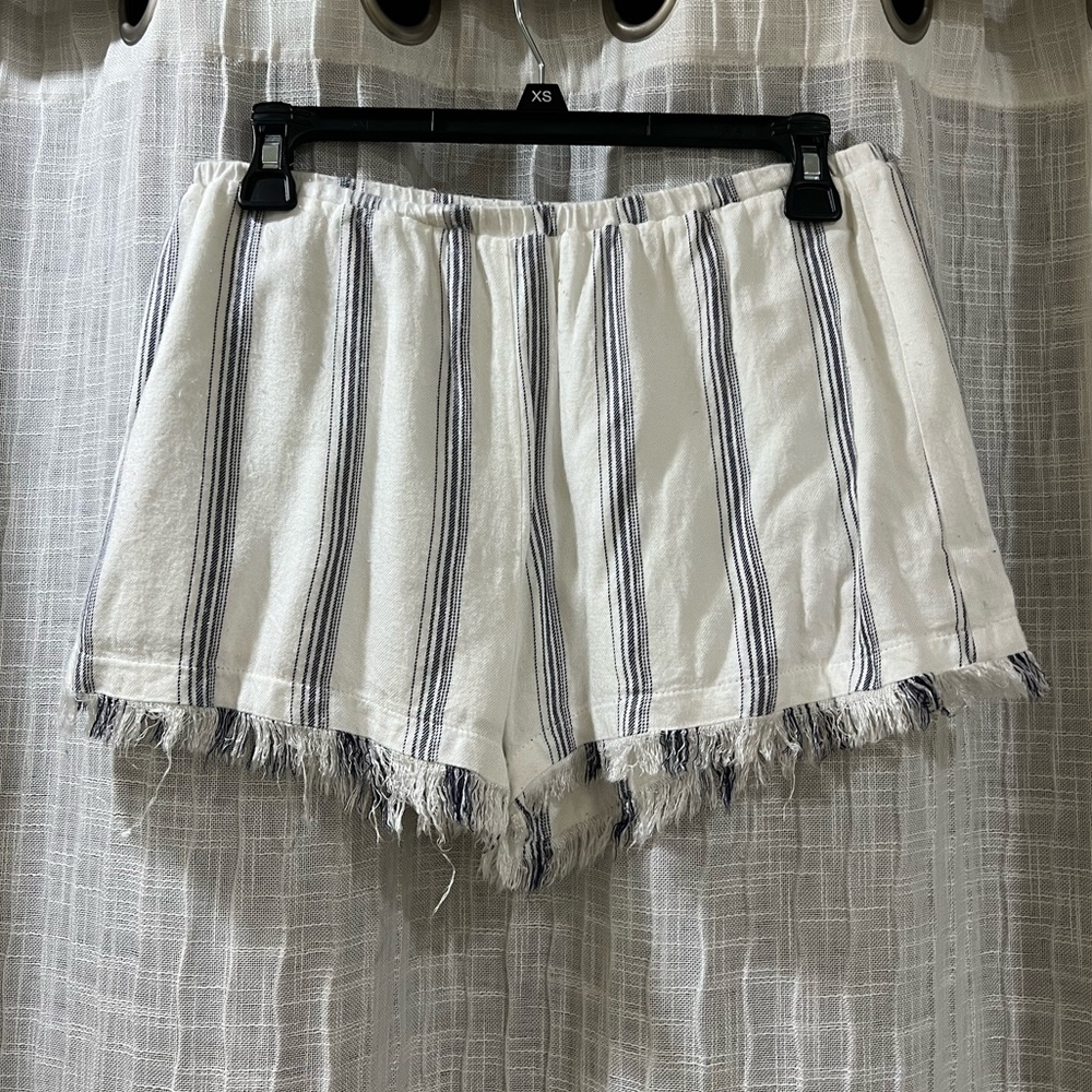 Stripped shorts